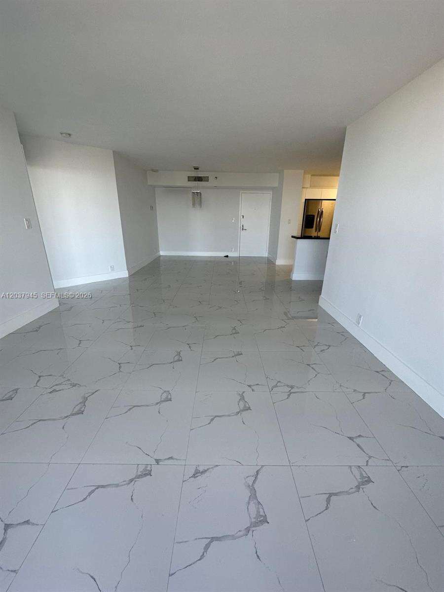 Mystic Pointe Tower 500 at 3530 Mystic Pointe Dr, Aventura, FL 33180 - For Rent photo 6