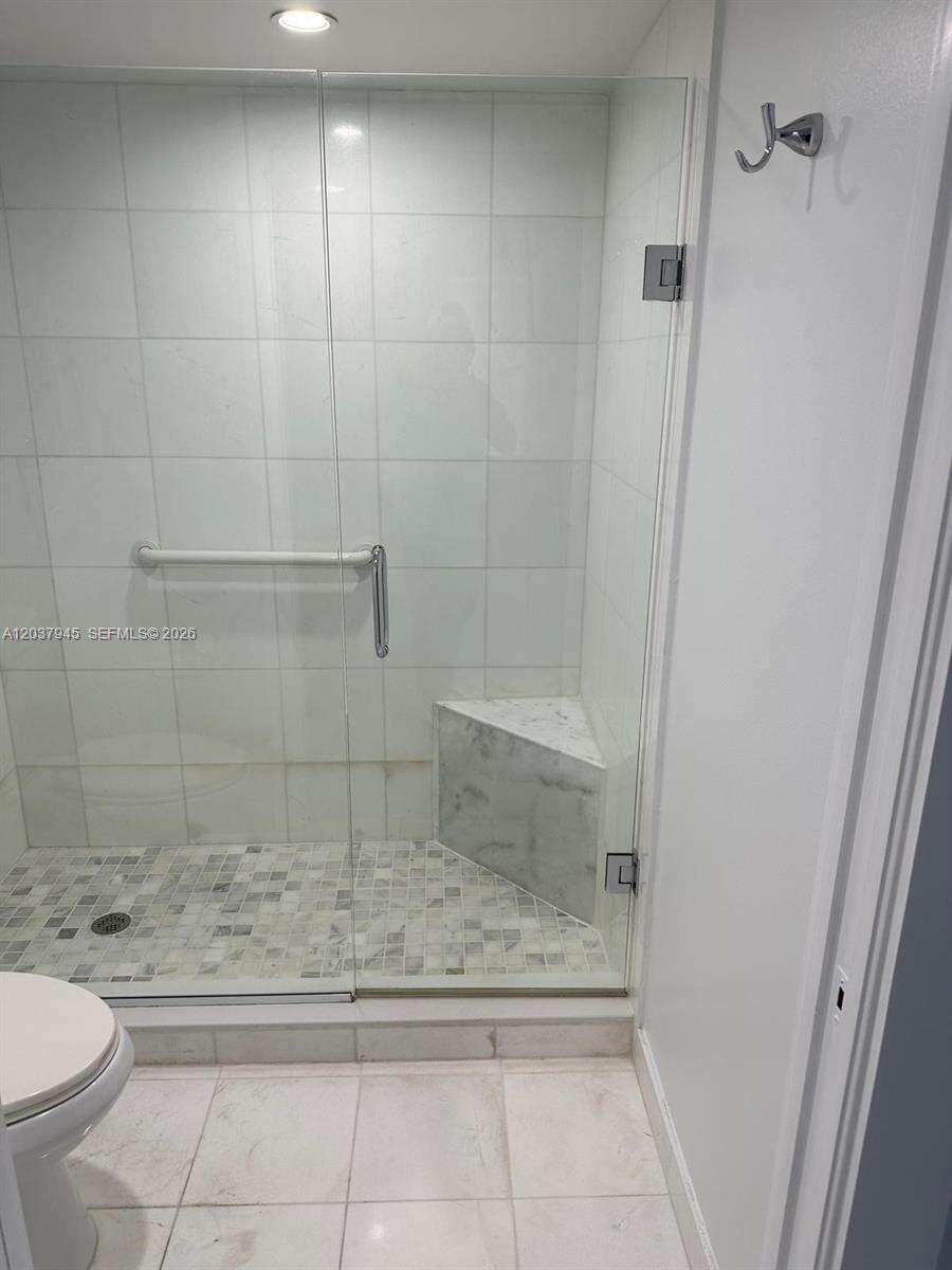 Mystic Pointe Tower 500 at 3530 Mystic Pointe Dr, Aventura, FL 33180 - For Rent photo 8