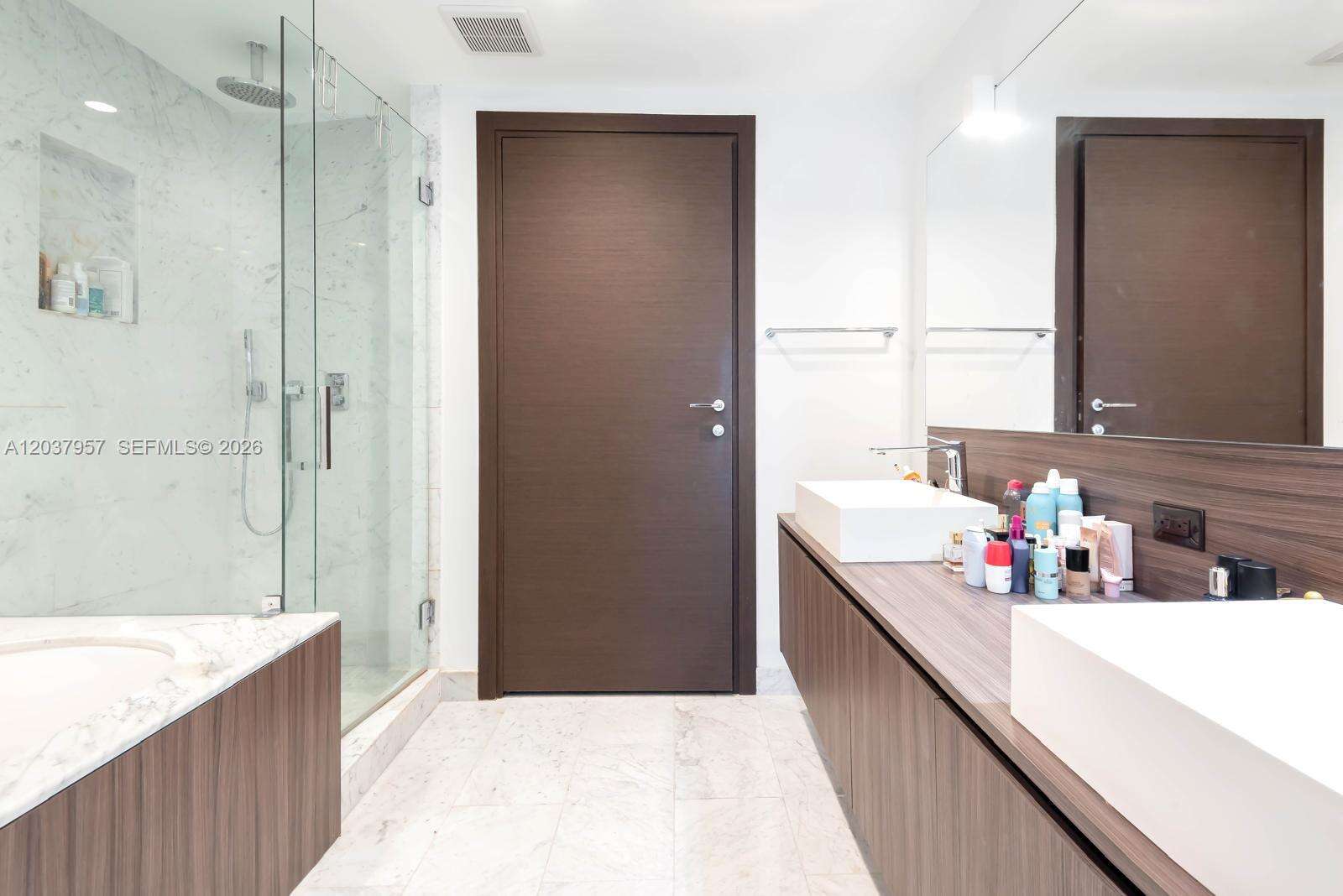 Brickell Flatiron at 1000 Brickell Plz, Miami, FL 33131 - For Rent photo 19