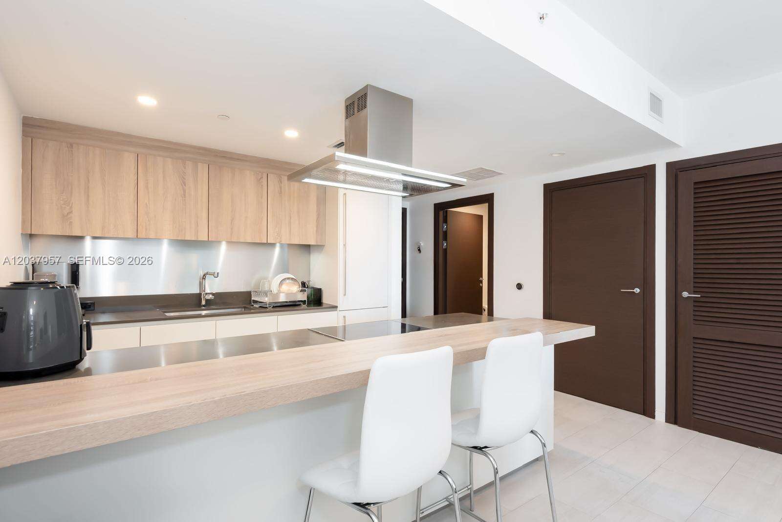 Brickell Flatiron at 1000 Brickell Plz, Miami, FL 33131 - For Rent photo 7