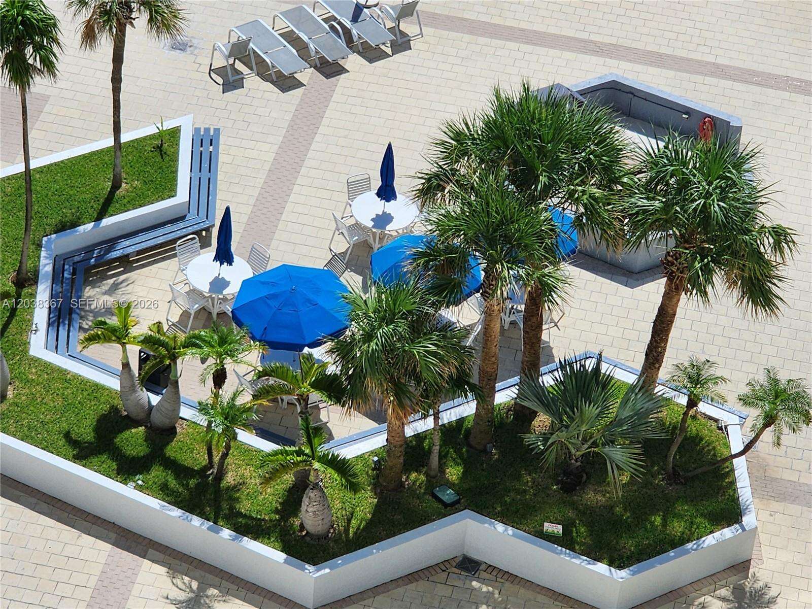 Parker Plaza at 2030 Ocean Dr, Hallandale Beach, FL 33009 - For Rent photo 30