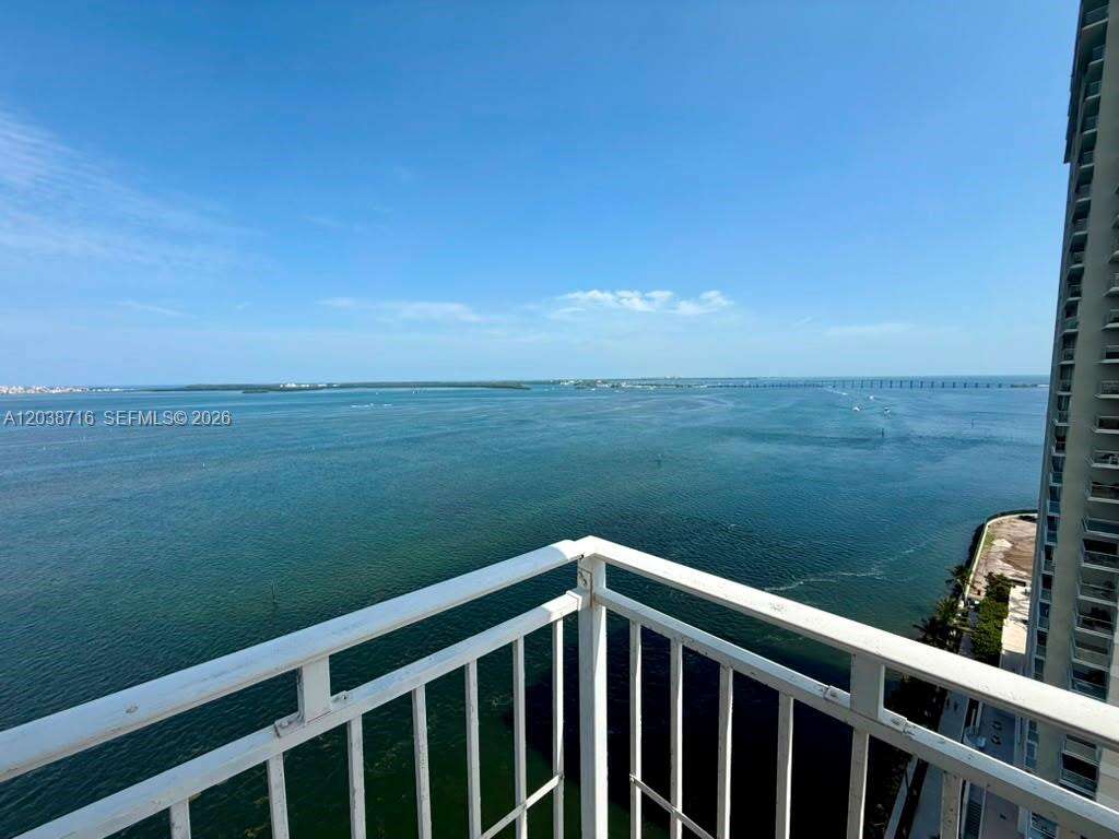 Isola at 770 Claughton Island Dr, Miami, FL 33131 - For Rent photo 1