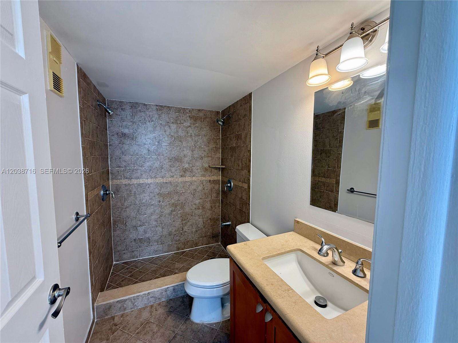Isola at 770 Claughton Island Dr, Miami, FL 33131 - For Rent photo 11