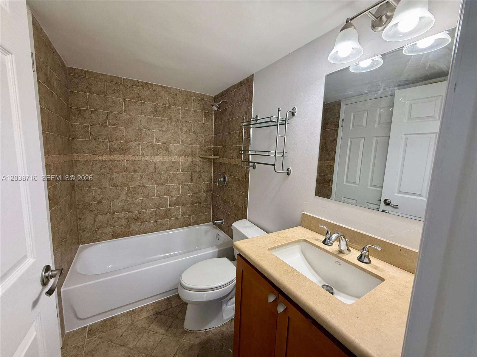 Isola at 770 Claughton Island Dr, Miami, FL 33131 - For Rent photo 13