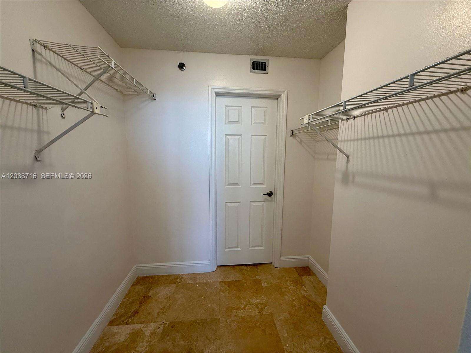 Isola at 770 Claughton Island Dr, Miami, FL 33131 - For Rent photo 14