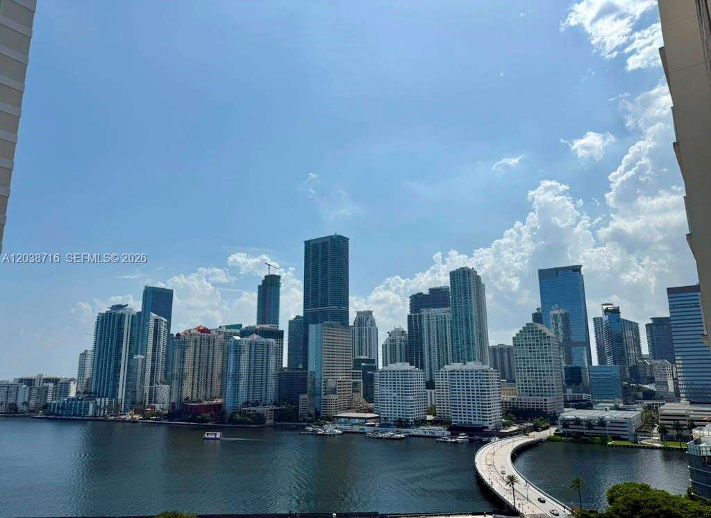 Isola at 770 Claughton Island Dr, Miami, FL 33131 - For Rent photo 3