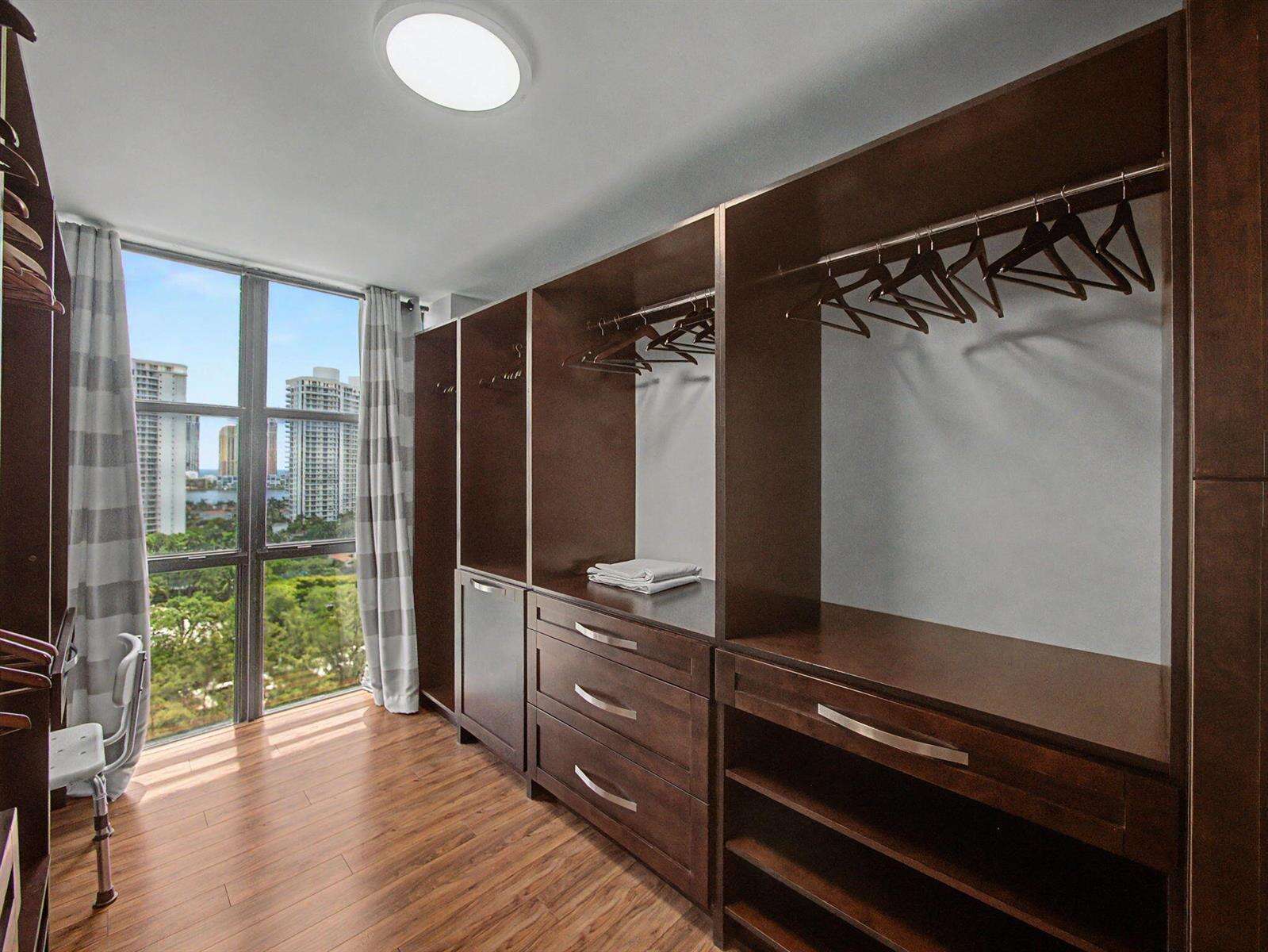 Biscayne Cove at 18181 31, Aventura, FL 33160 - For Rent photo 15