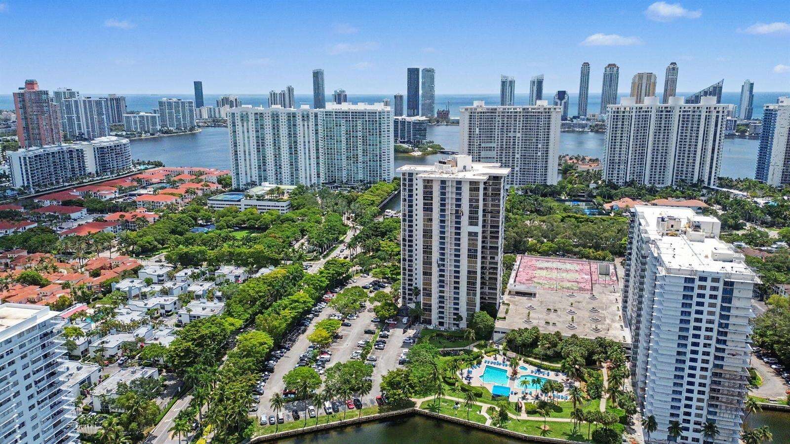 Biscayne Cove at 18181 31, Aventura, FL 33160 - For Rent photo 22