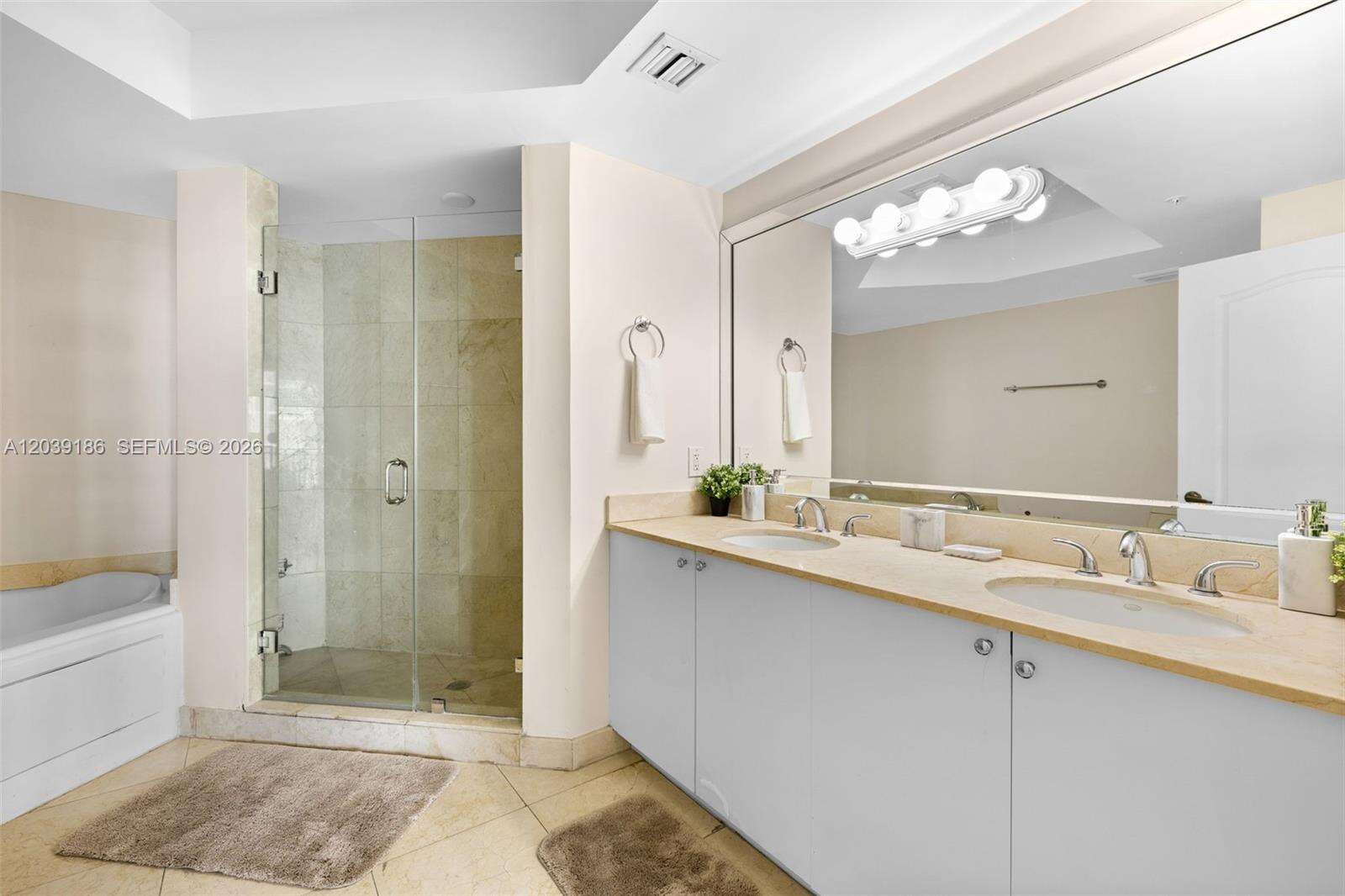 King David at 17555 Atlantic Blvd, Sunny Isles Beach, FL 33160 - For Rent photo 26