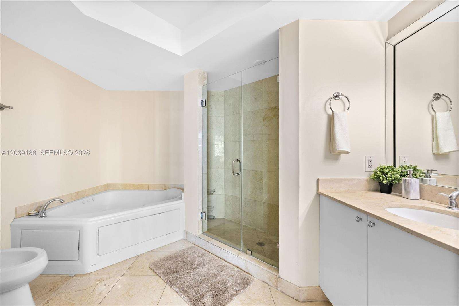 King David at 17555 Atlantic Blvd, Sunny Isles Beach, FL 33160 - For Rent photo 27