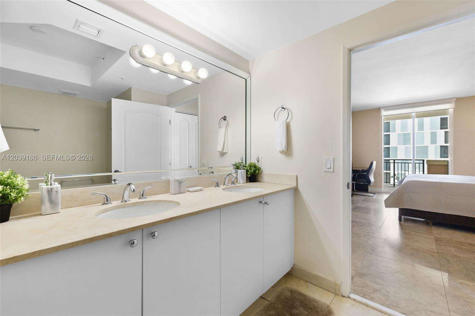 King David at 17555 Atlantic Blvd, Sunny Isles Beach, FL 33160 - For Rent photo 28