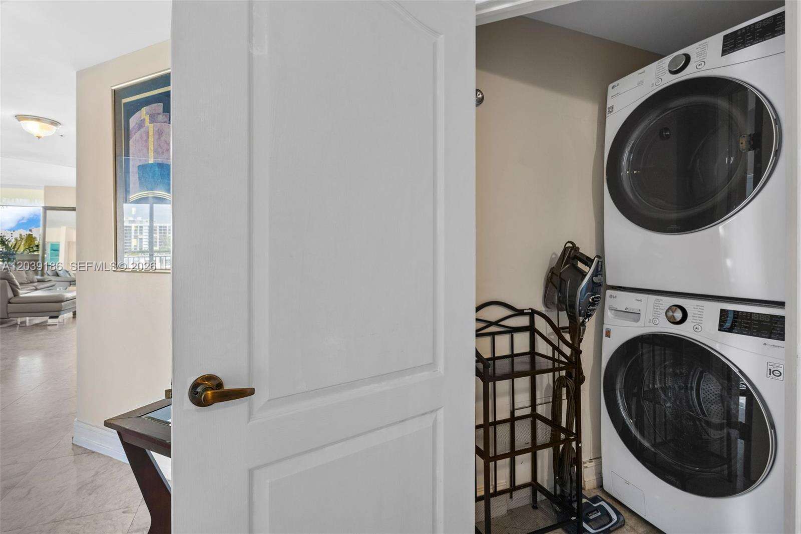 King David at 17555 Atlantic Blvd, Sunny Isles Beach, FL 33160 - For Rent photo 37