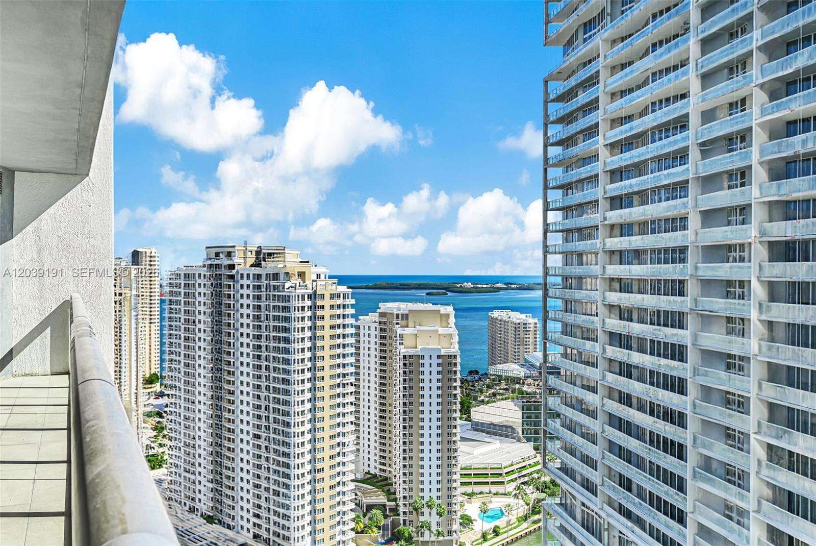 Icon Brickell 1 at 475 Brickell Ave, Miami, FL 33131 - For Rent photo 1