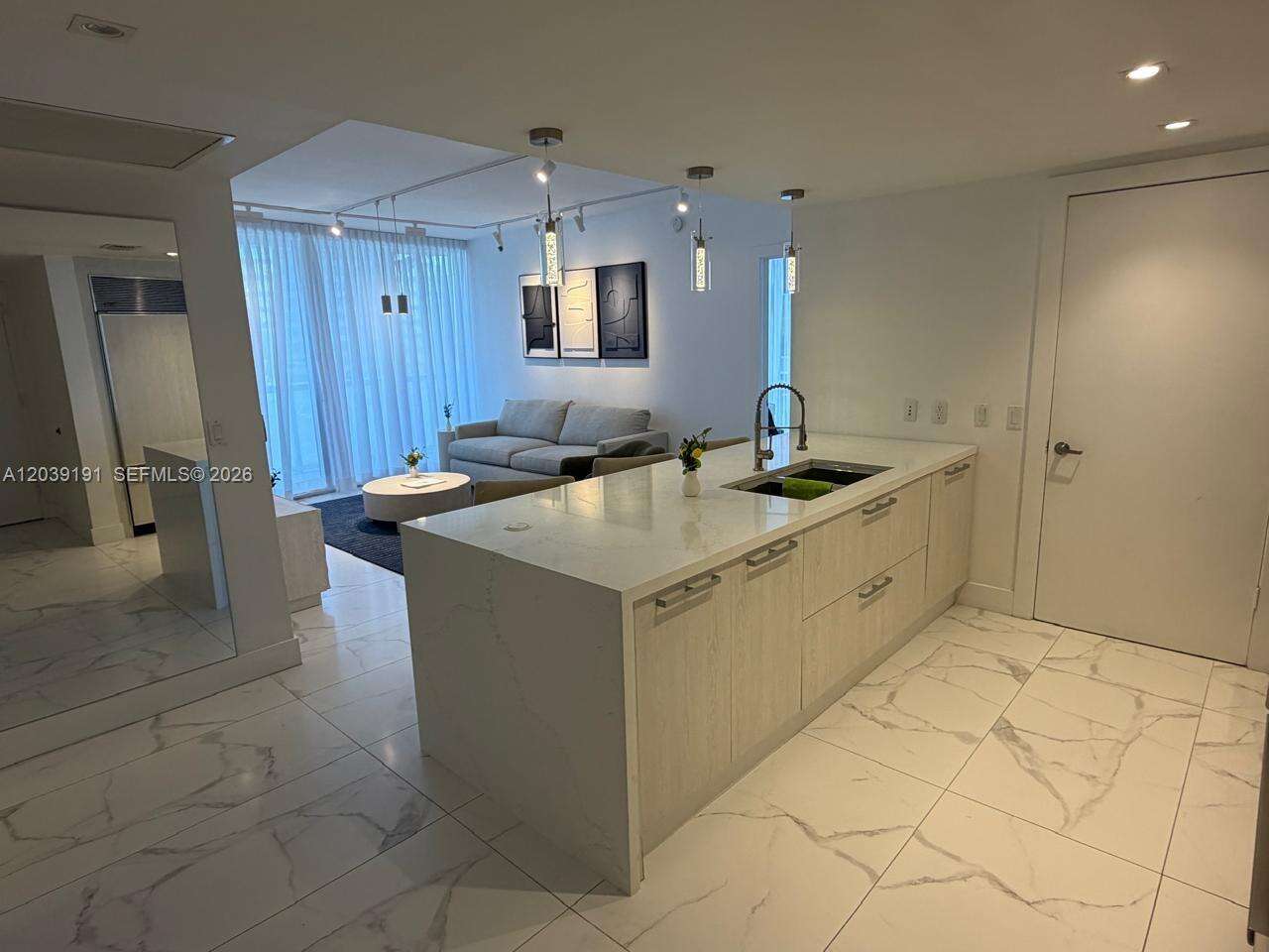Icon Brickell 1 at 475 Brickell Ave, Miami, FL 33131 - For Rent photo 2
