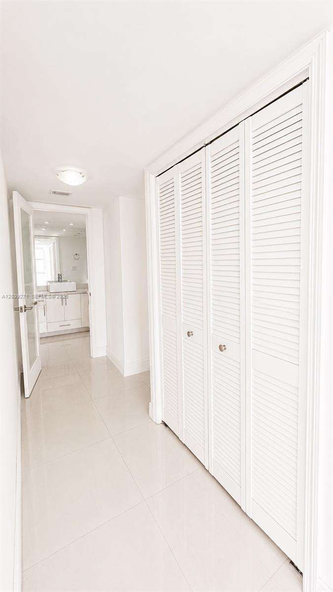 Maison Grande at 6039 Collins Ave, Miami Beach, FL 33140 - For Rent photo 10