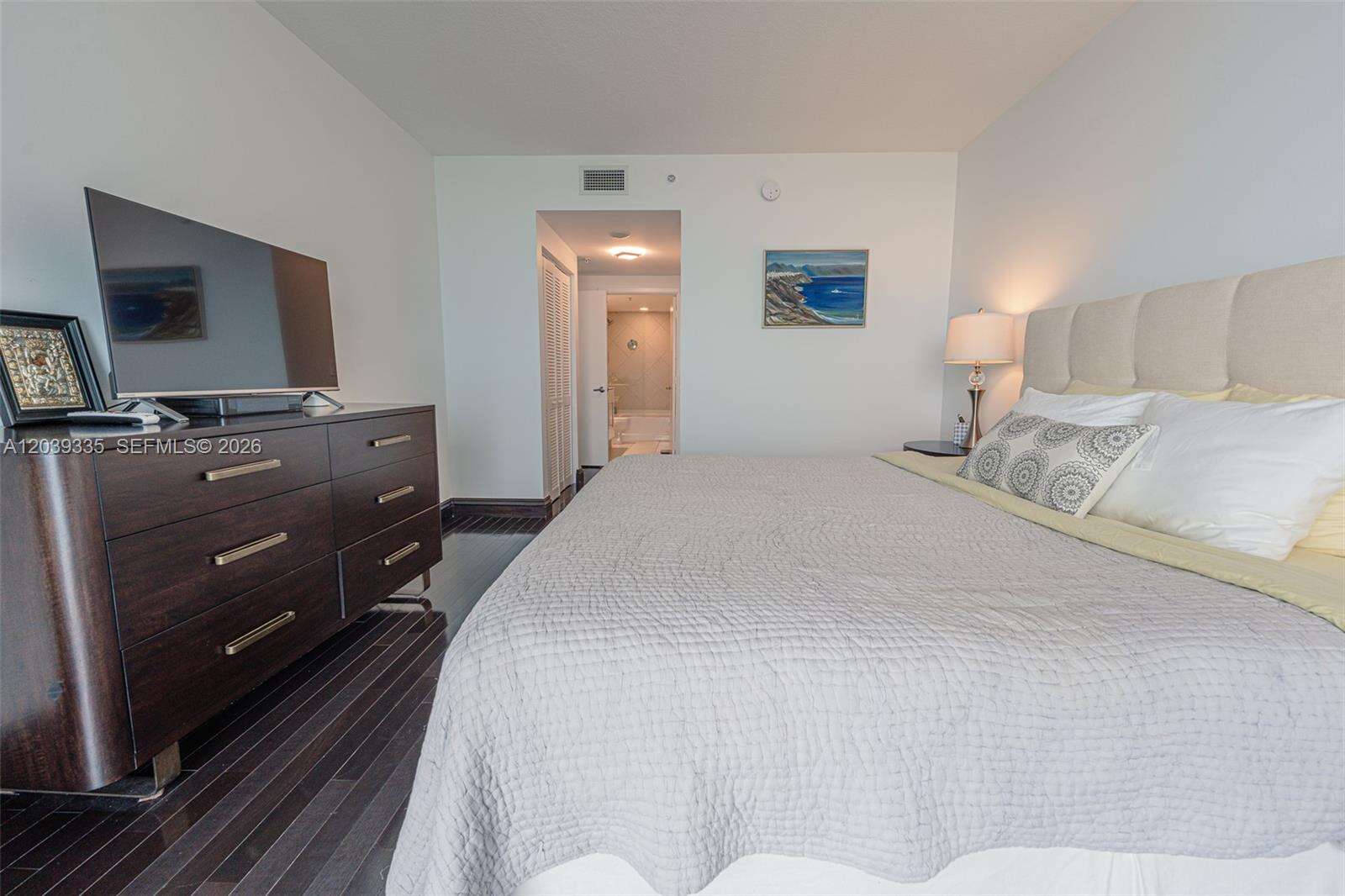 One Miami East at 335 Biscayne Blvd, Miami, FL 33131 - For Rent photo 17
