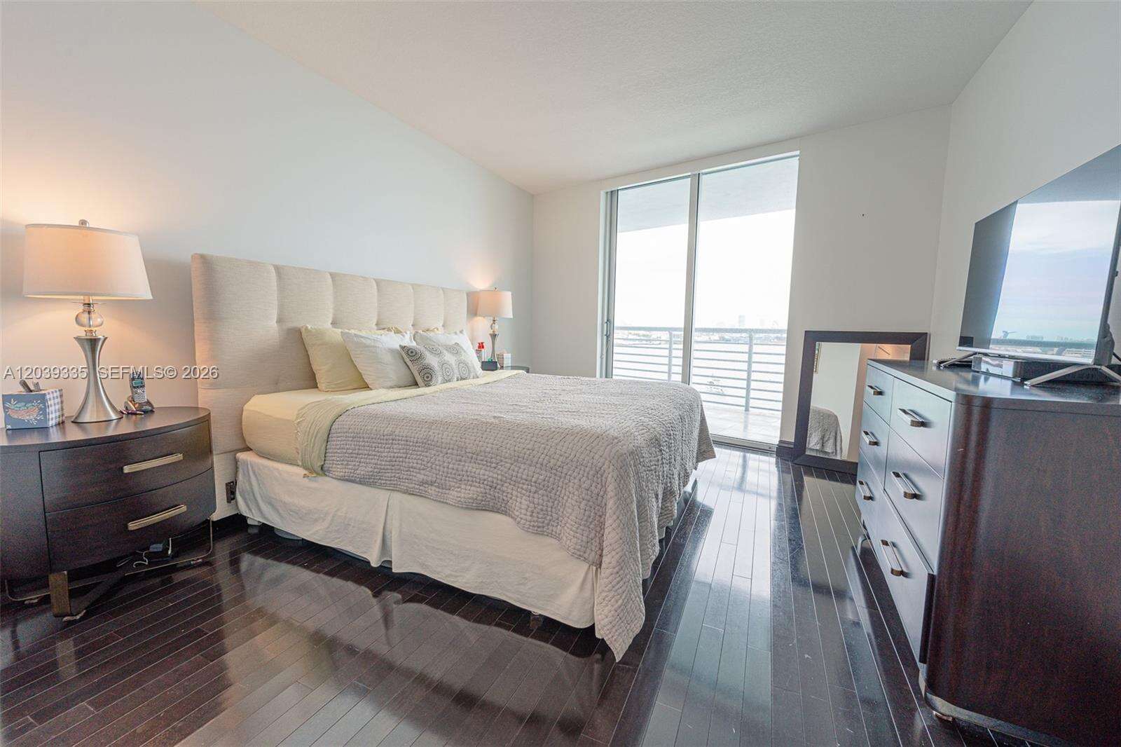One Miami East at 335 Biscayne Blvd, Miami, FL 33131 - For Rent photo 19