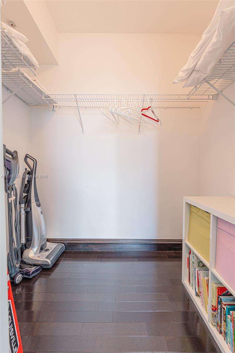 One Miami East at 335 Biscayne Blvd, Miami, FL 33131 - For Rent photo 22