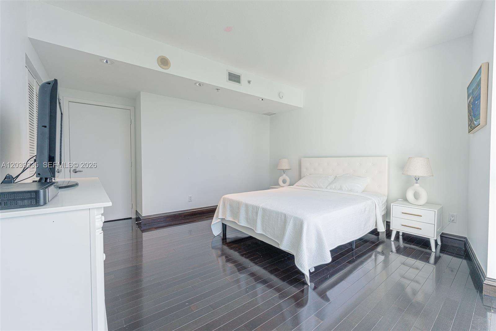 One Miami East at 335 Biscayne Blvd, Miami, FL 33131 - For Rent photo 26