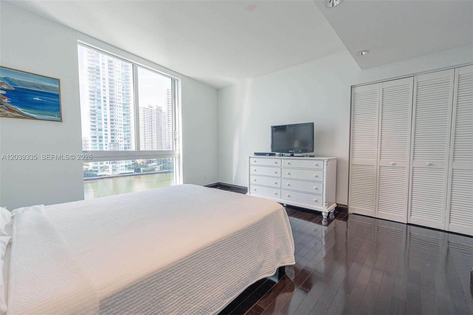 One Miami East at 335 Biscayne Blvd, Miami, FL 33131 - For Rent photo 27