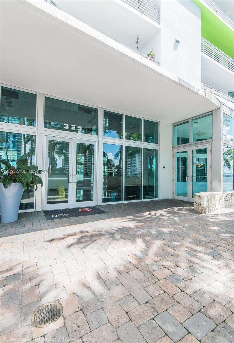 One Miami East at 335 Biscayne Blvd, Miami, FL 33131 - For Rent photo 65