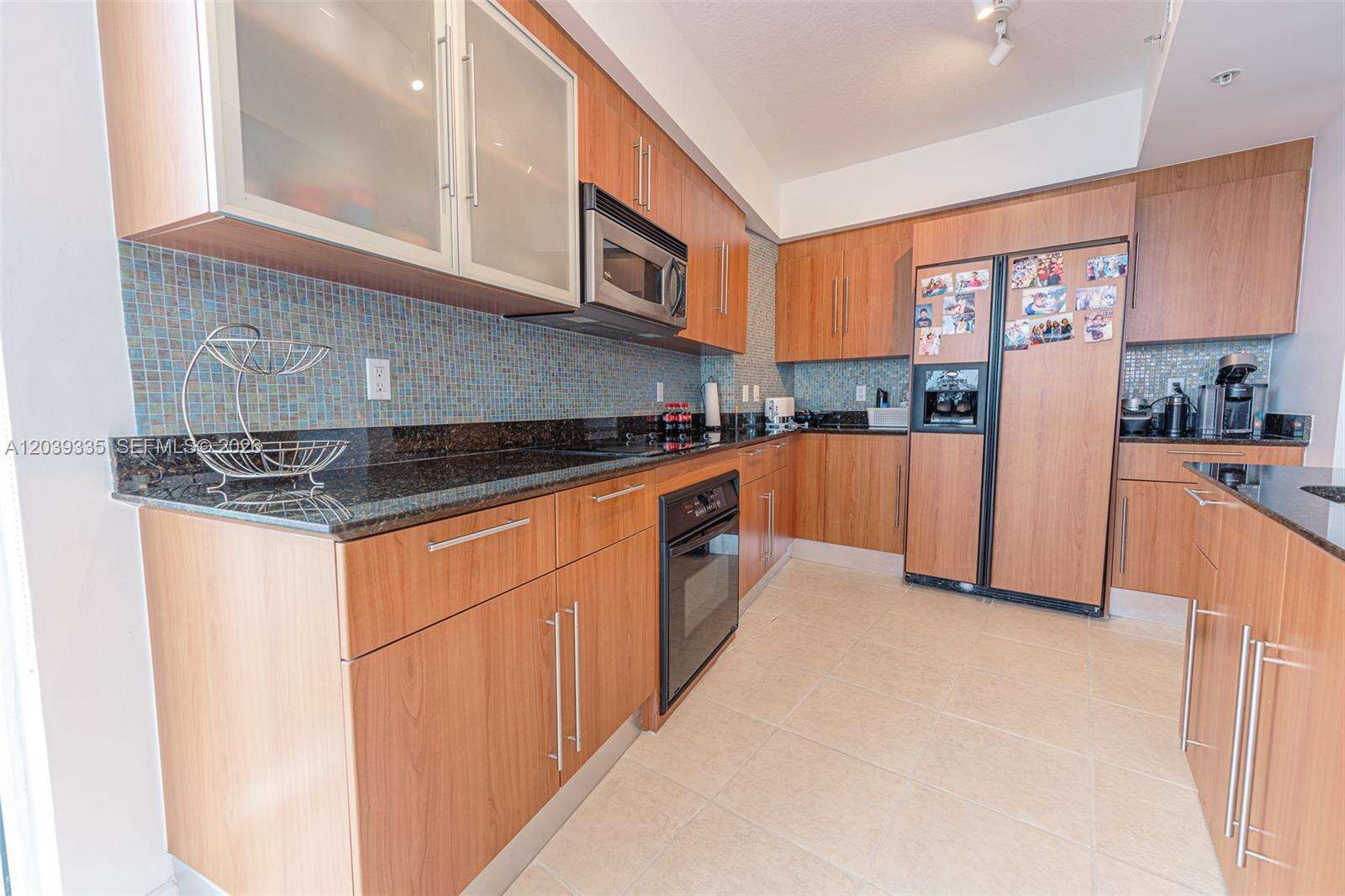 One Miami East at 335 Biscayne Blvd, Miami, FL 33131 - For Rent photo 9