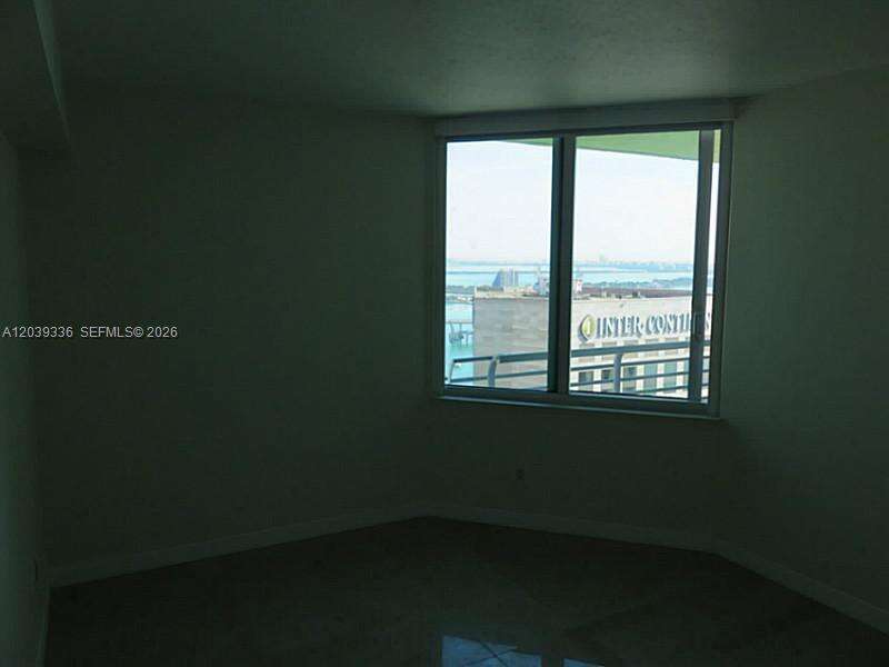 One Miami West at 325 Biscayne Blvd, Miami, FL 33131 - For Rent photo 14