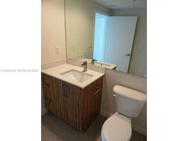 One Miami West at 325 Biscayne Blvd, Miami, FL 33131 - For Rent photo 19