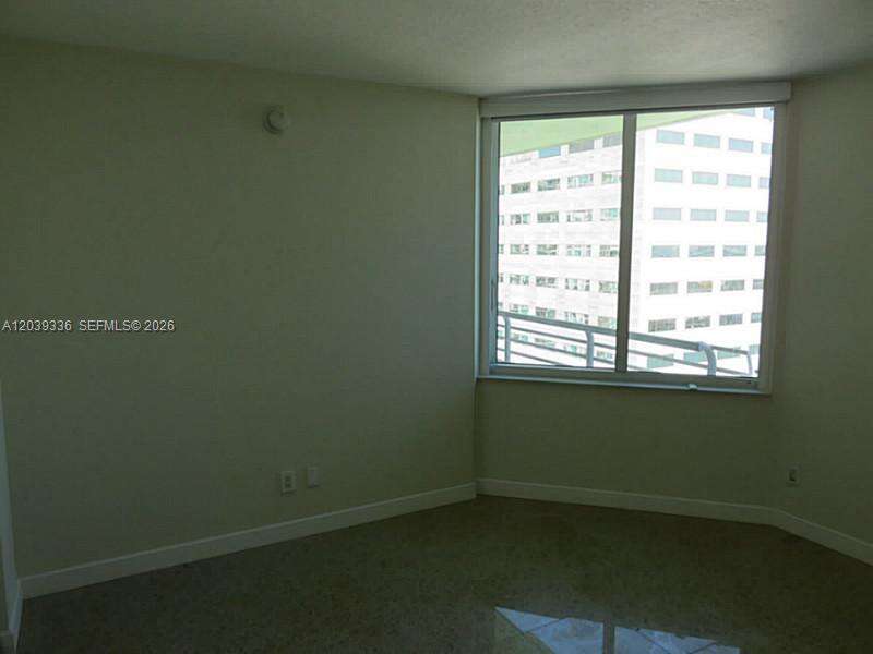 One Miami West at 325 Biscayne Blvd, Miami, FL 33131 - For Rent photo 21