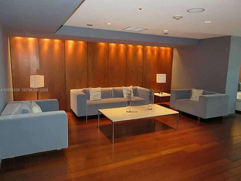 One Miami West at 325 Biscayne Blvd, Miami, FL 33131 - For Rent photo 27