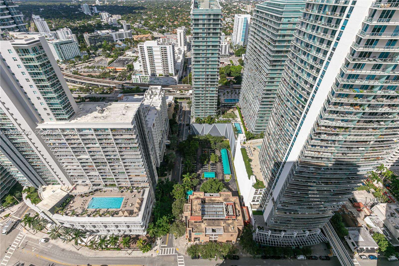 The Bond On Brickell at 1080 Brickell Ave, Miami, FL 33131 - For Rent photo 38