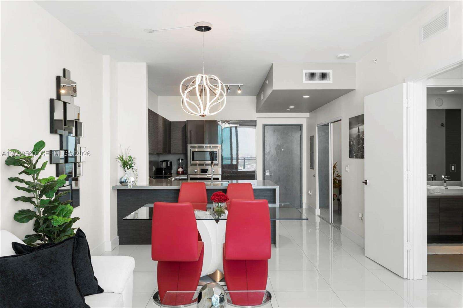 The Bond On Brickell at 1080 Brickell Ave, Miami, FL 33131 - For Rent photo 7