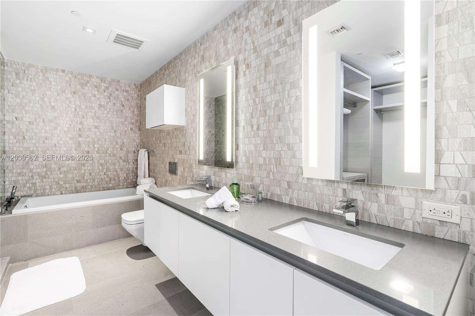 Rise Brickell at 88 7 St, Miami, FL 33130 - For Rent photo 18