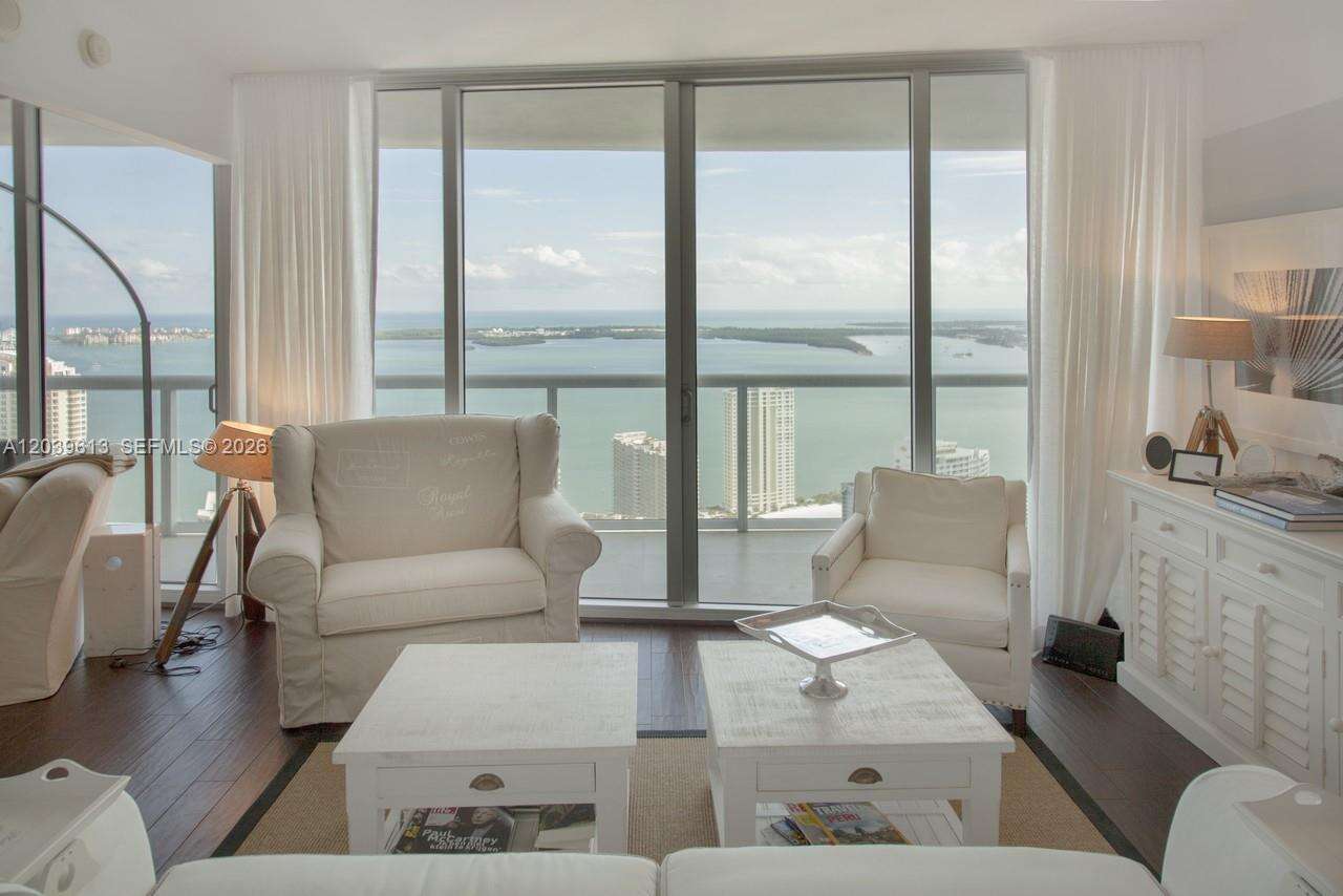 Icon Brickell 1 at 465 Brickell Ave, Miami, FL 33131 - For Rent photo 1