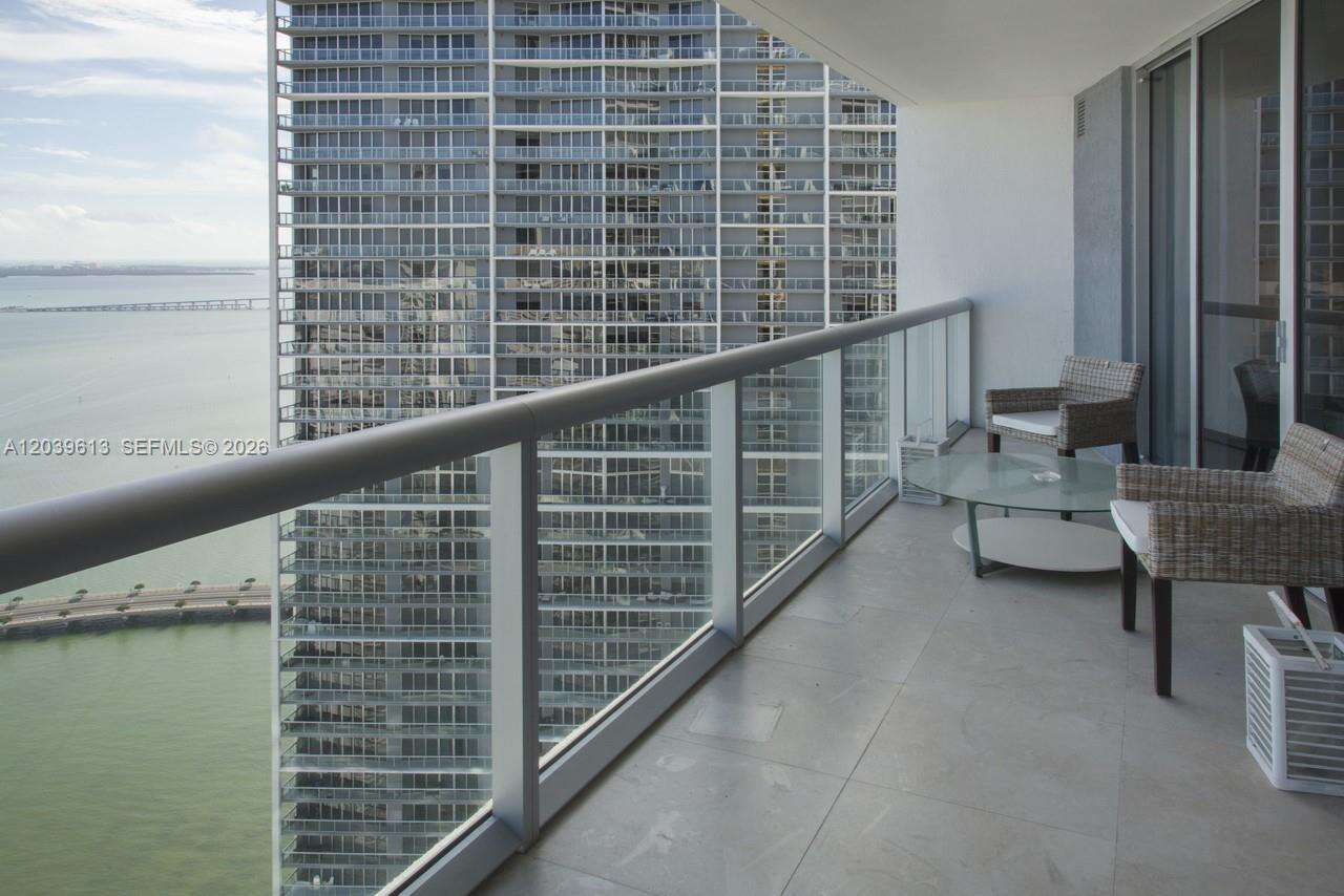 Icon Brickell 1 at 465 Brickell Ave, Miami, FL 33131 - For Rent photo 12