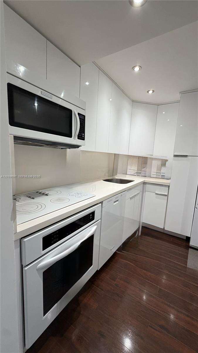 Flamenco Tower 1 at 3701 Country Club Dr, Aventura, FL 33180 - For Rent photo 13