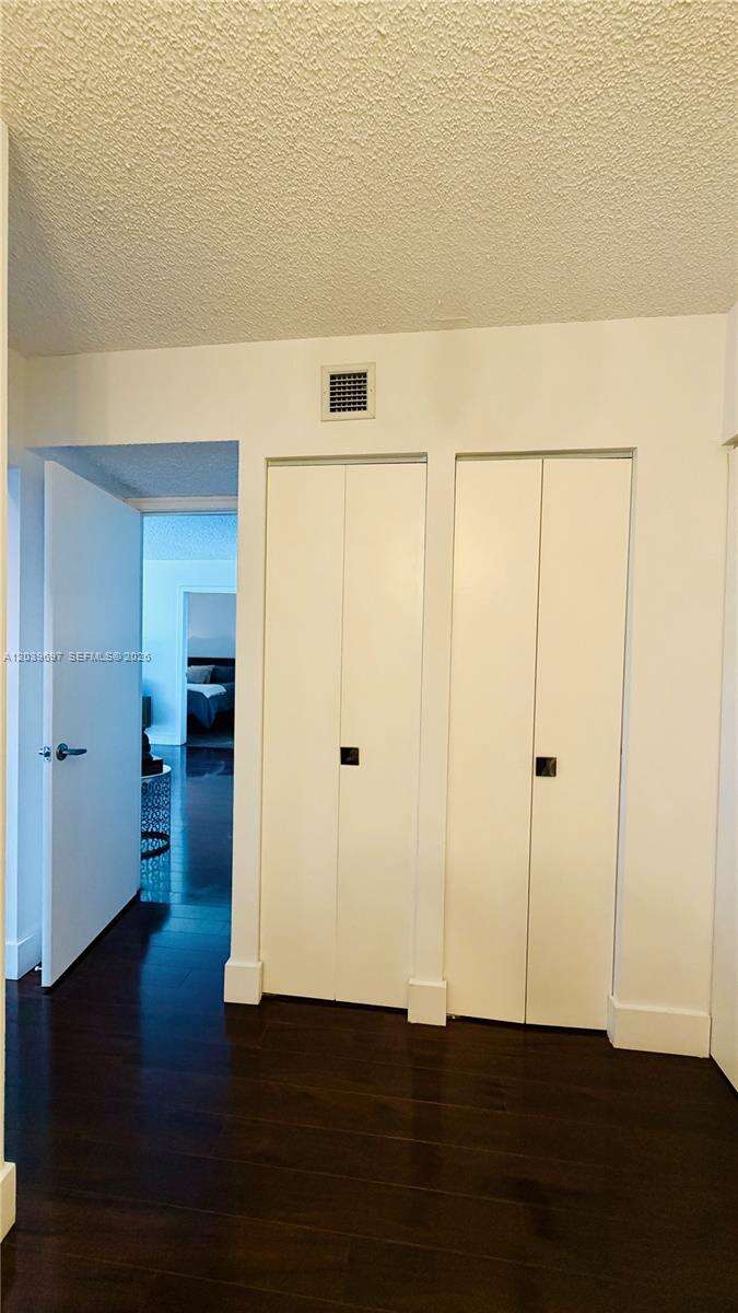 Flamenco Tower 1 at 3701 Country Club Dr, Aventura, FL 33180 - For Rent photo 21