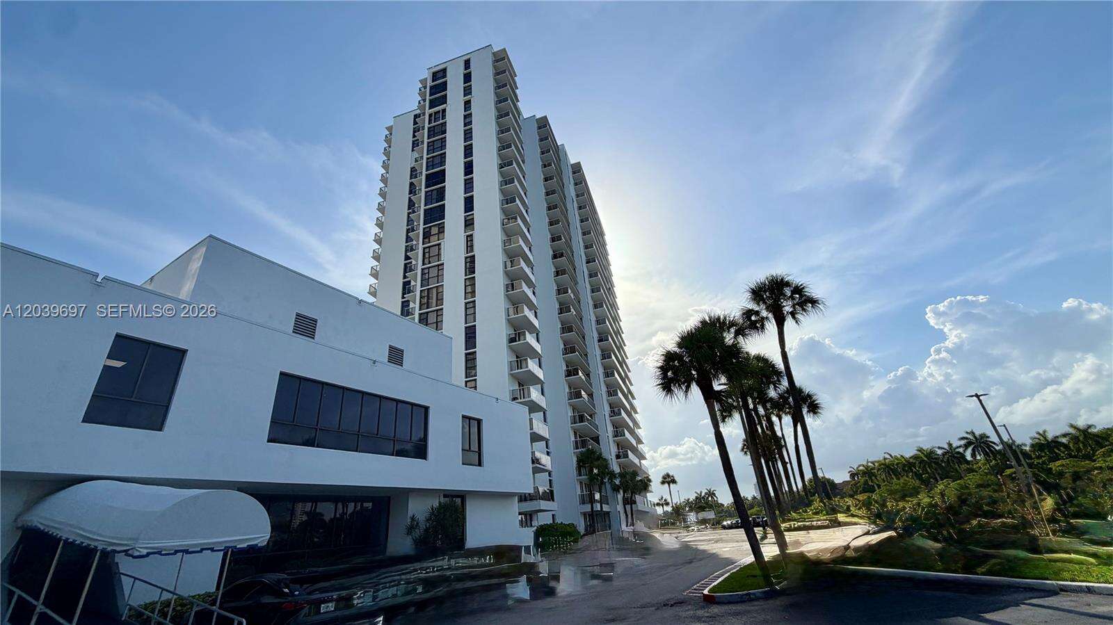 Flamenco Tower 1 at 3701 Country Club Dr, Aventura, FL 33180 - For Rent photo 34
