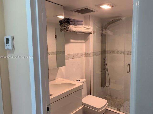 Arlen House at 100 Bayview Dr, Sunny Isles Beach, FL 33160 - For Rent photo 12