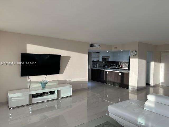 Arlen House at 100 Bayview Dr, Sunny Isles Beach, FL 33160 - For Rent photo 3