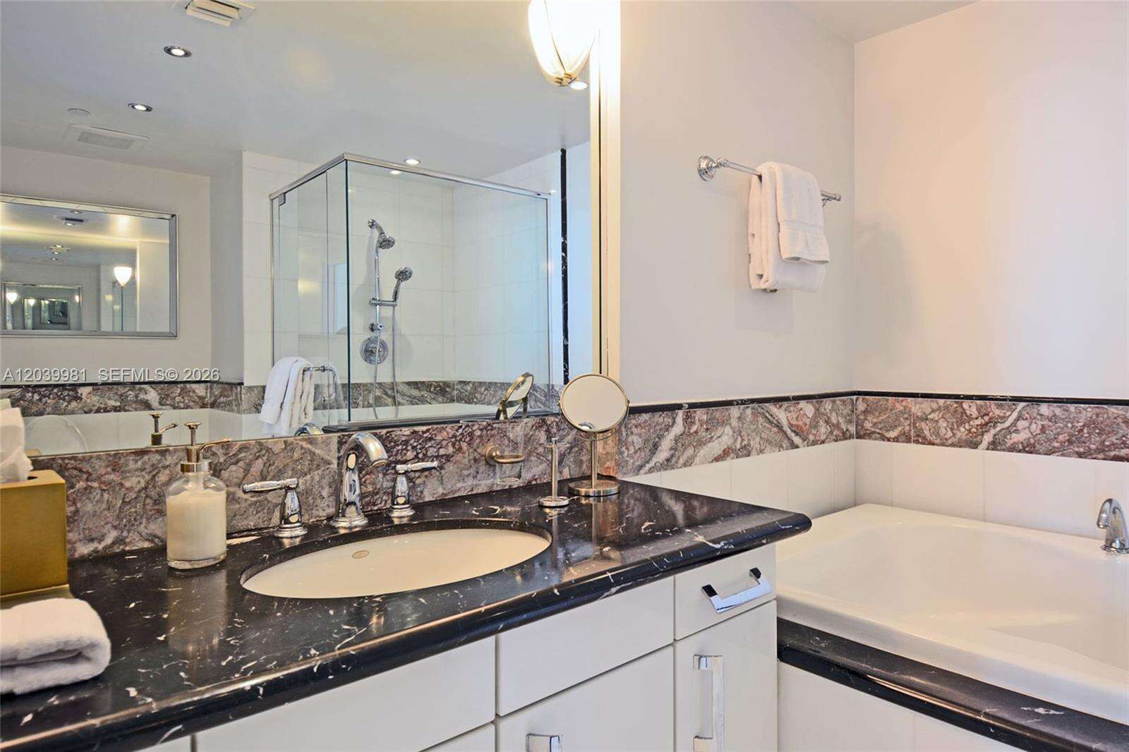 Bentley Bay at 540 W Ave, Miami Beach, FL 33139 - For Rent photo 16