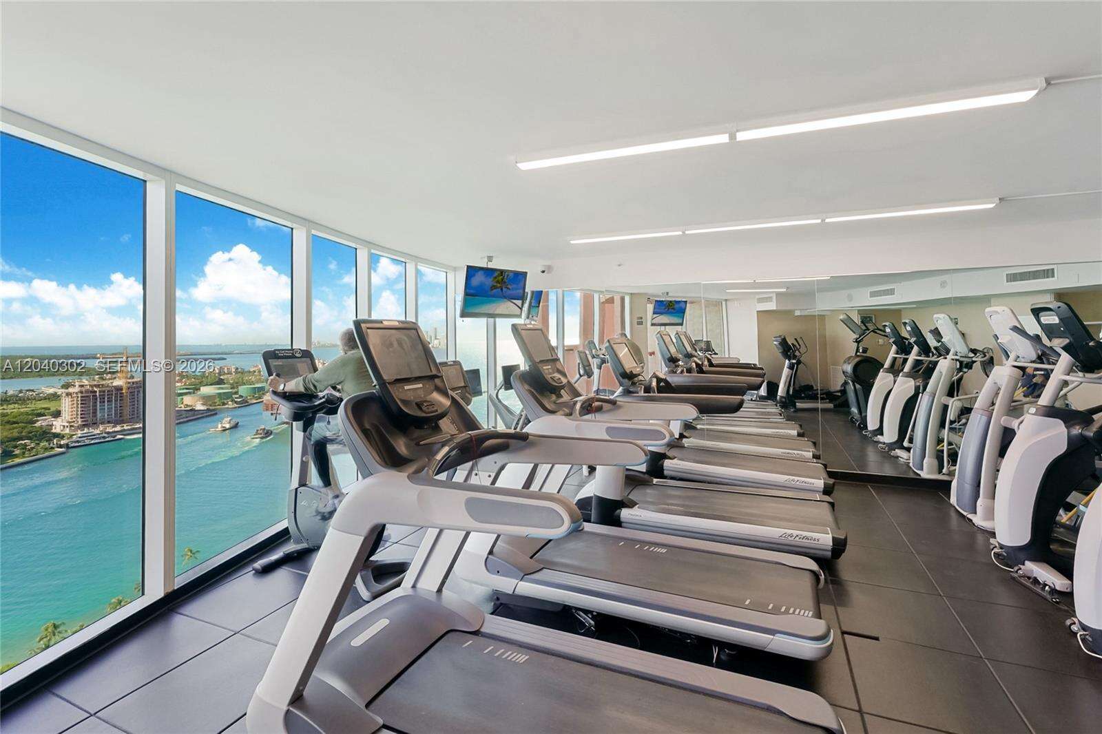 Portofino Tower at 300 Pointe Dr, Miami Beach, FL 33139 - For Rent photo 58
