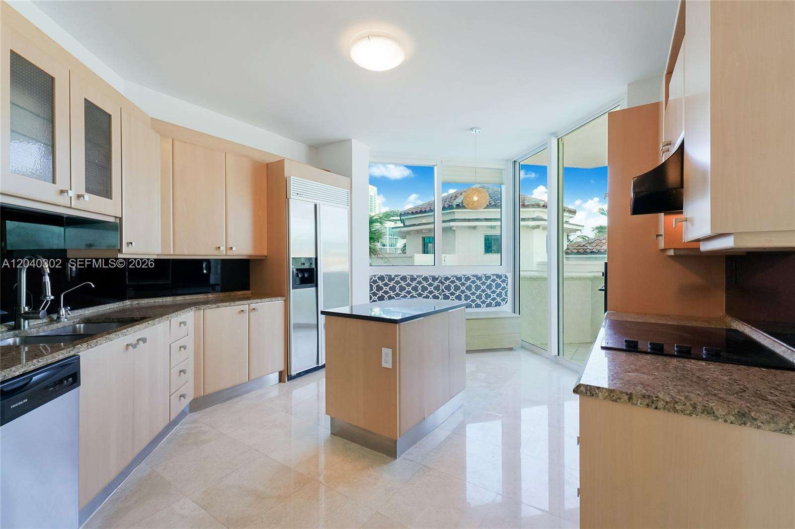 Portofino Tower at 300 Pointe Dr, Miami Beach, FL 33139 - For Rent photo 9