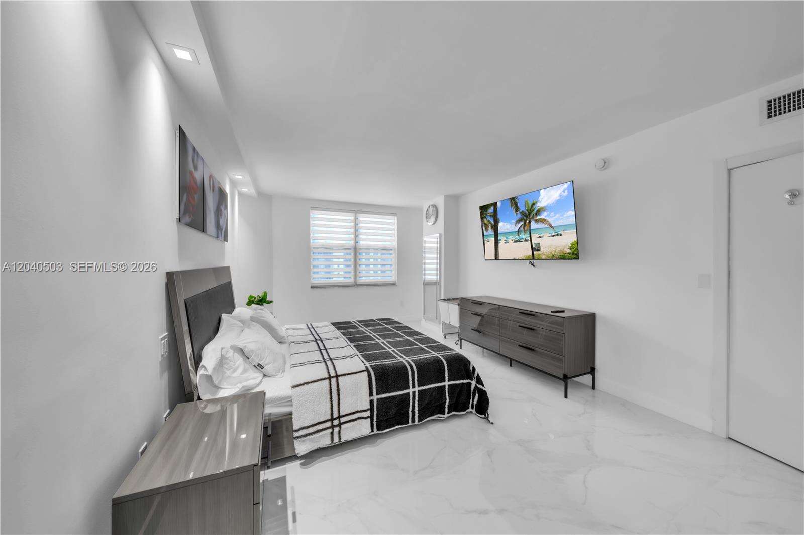 The Hemispheres at 1965 Ocean Dr, Hallandale Beach, FL 33009 - For Rent photo 21