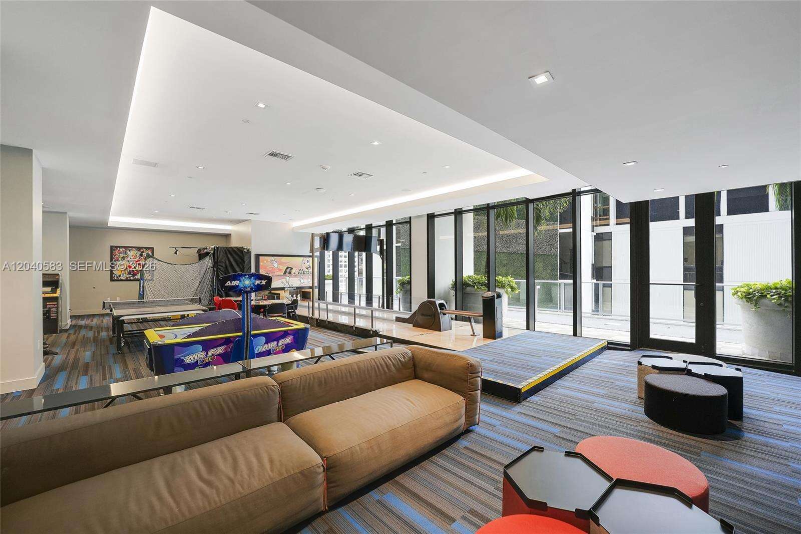 1010 Brickell at 1010 Brickell Ave, Miami, FL 33131 - For Rent photo 16