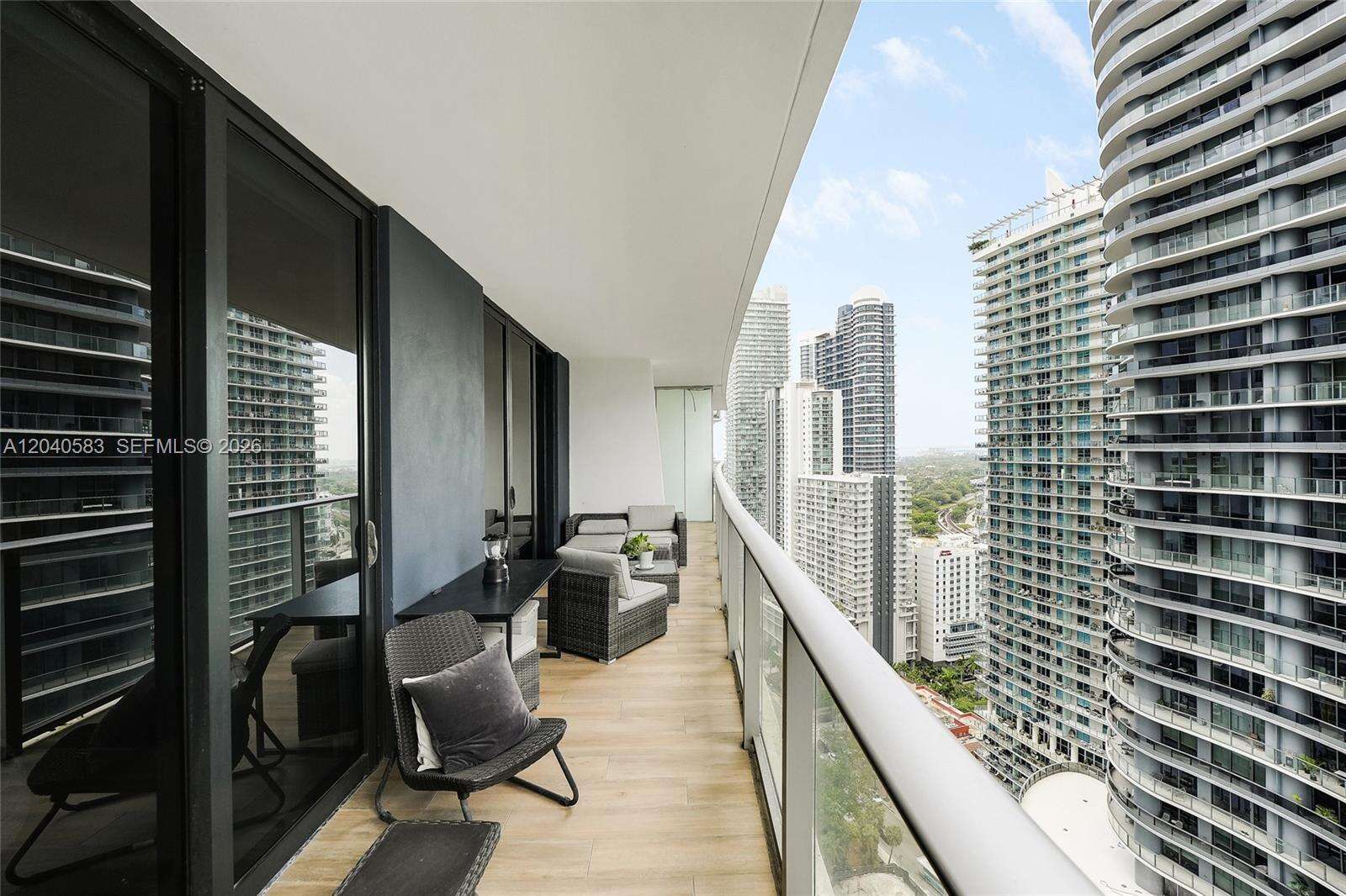 1010 Brickell at 1010 Brickell Ave, Miami, FL 33131 - For Rent photo 24