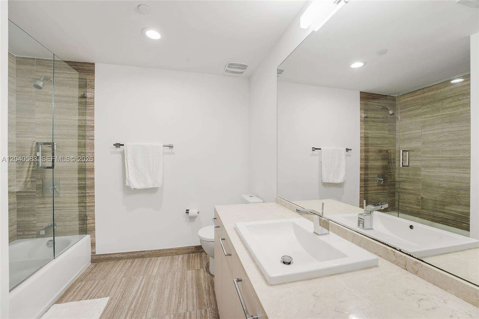 1010 Brickell at 1010 Brickell Ave, Miami, FL 33131 - For Rent photo 9