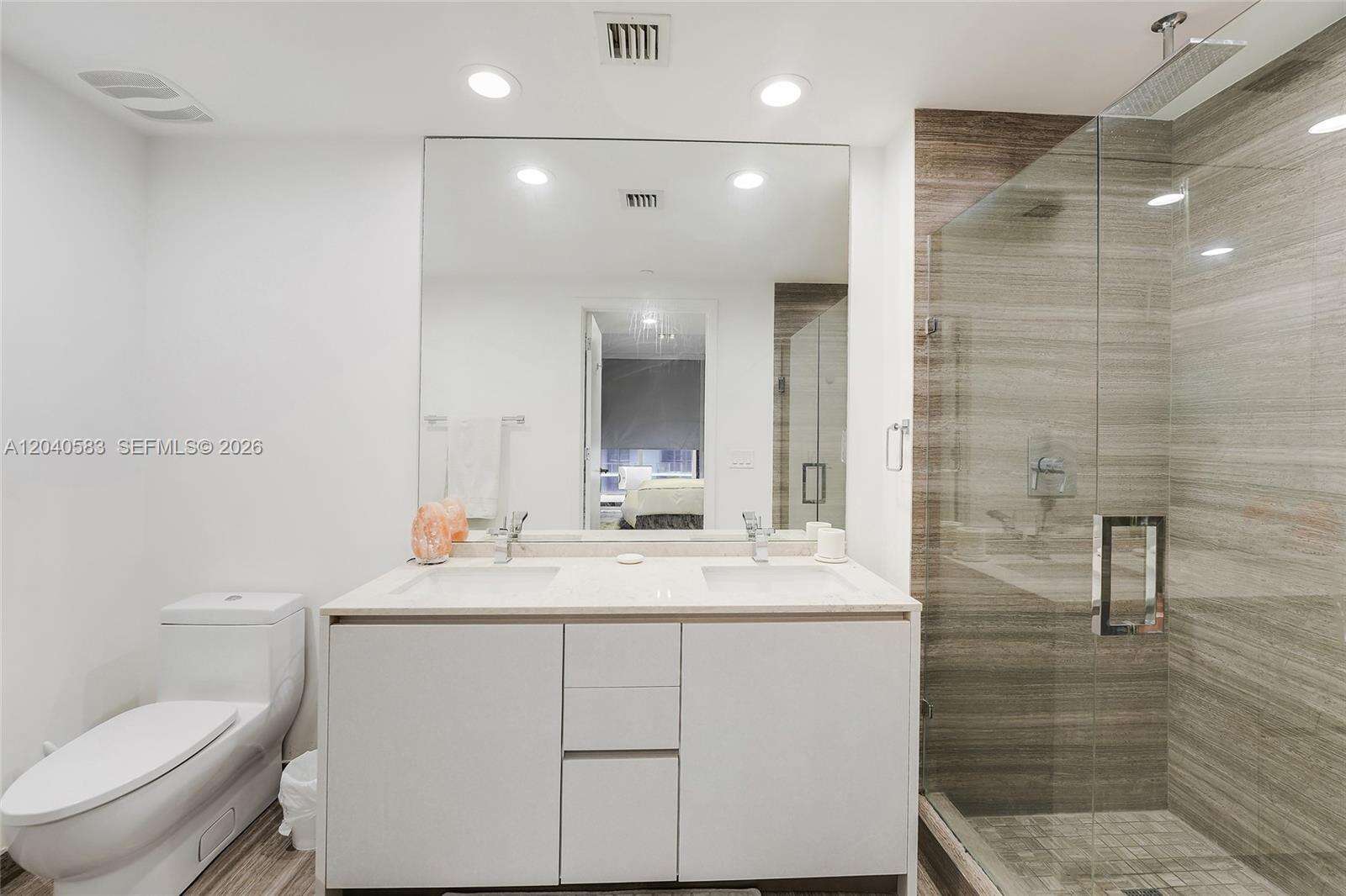 1010 Brickell at 1010 Brickell Ave, Miami, FL 33131 - For Rent photo 10