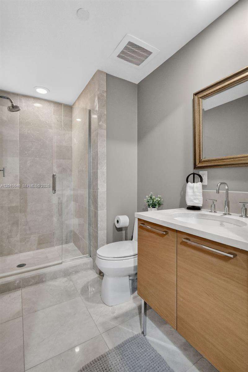 Jade Beach at 17001 Collins Ave, Sunny Isles Beach, FL 33160 - For Rent photo 18