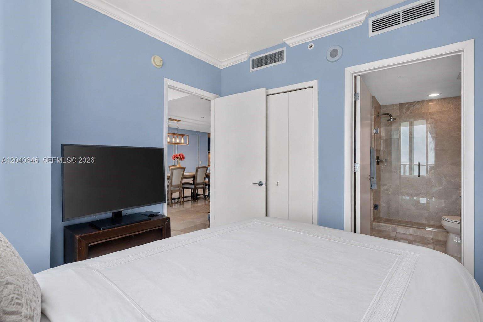 Jade Beach at 17001 Collins Ave, Sunny Isles Beach, FL 33160 - For Rent photo 21